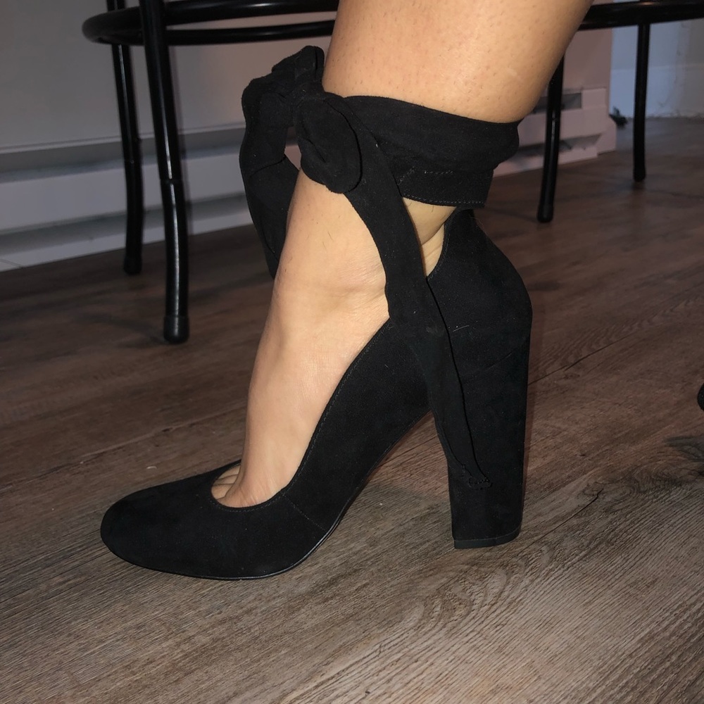 Women’s Size 9, Black Heels